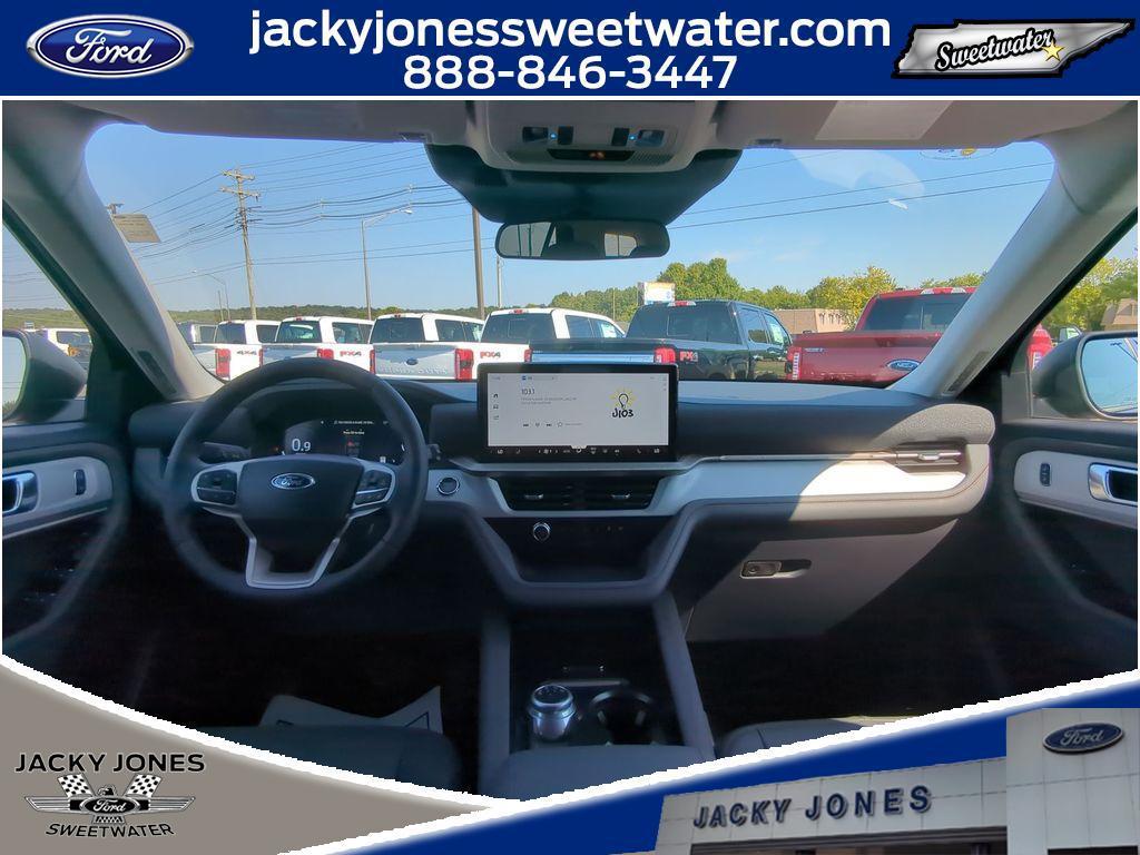 new 2025 Ford Explorer car, priced at $42,665