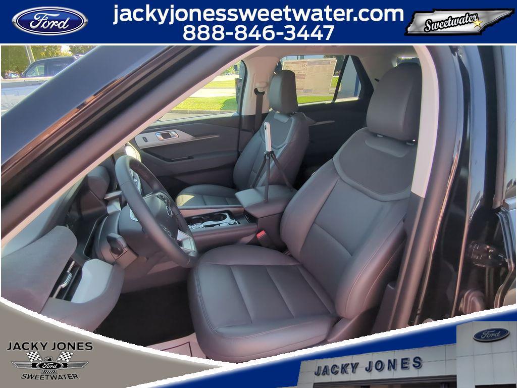 new 2025 Ford Explorer car, priced at $42,665