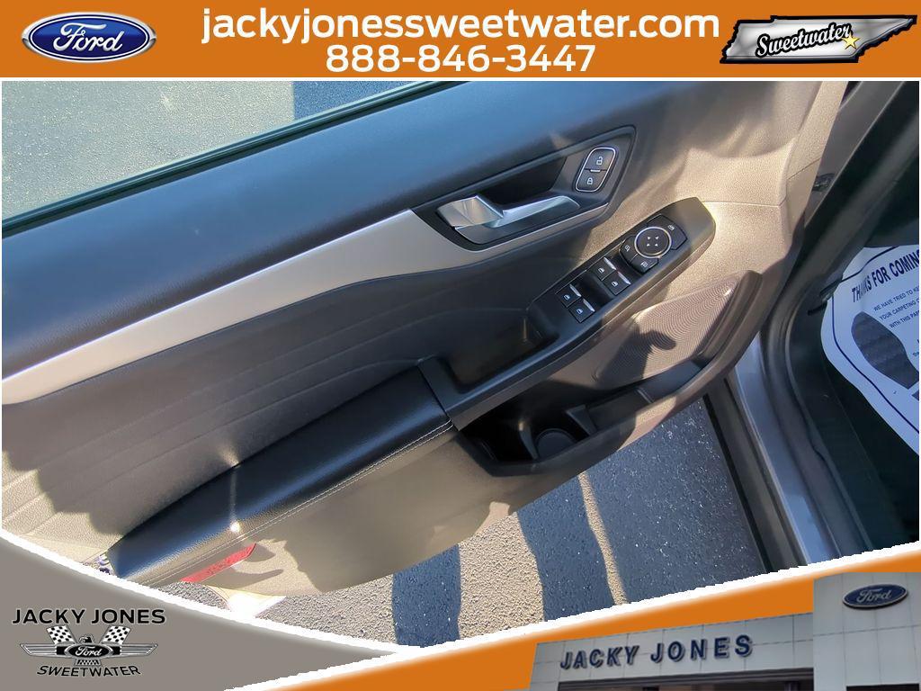 used 2022 Ford Escape car, priced at $23,654