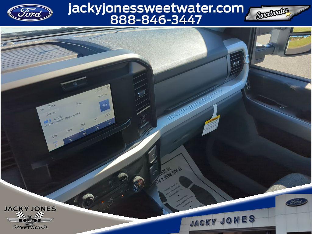 new 2025 Ford F-250 car, priced at $63,140