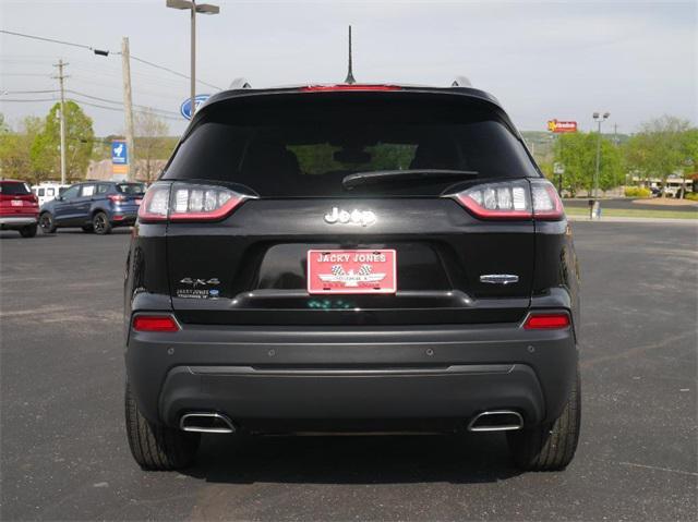 used 2019 Jeep Cherokee car