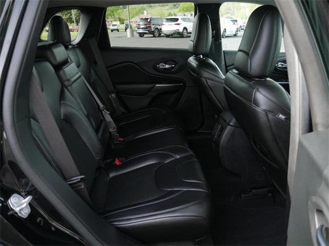 used 2019 Jeep Cherokee car