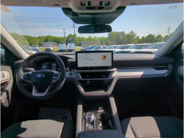 new 2025 Ford Explorer car, priced at $40,944