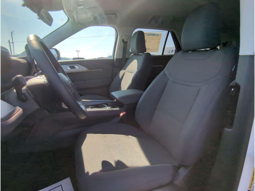 new 2025 Ford Explorer car, priced at $41,075
