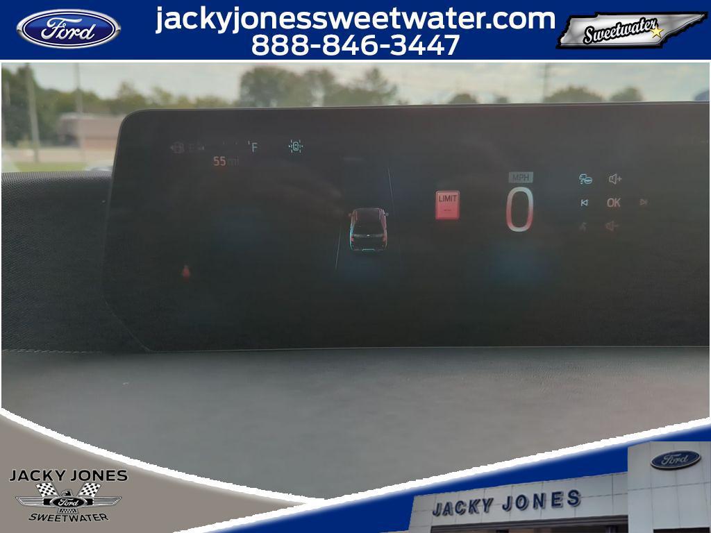 new 2025 Ford Expedition car, priced at $74,945
