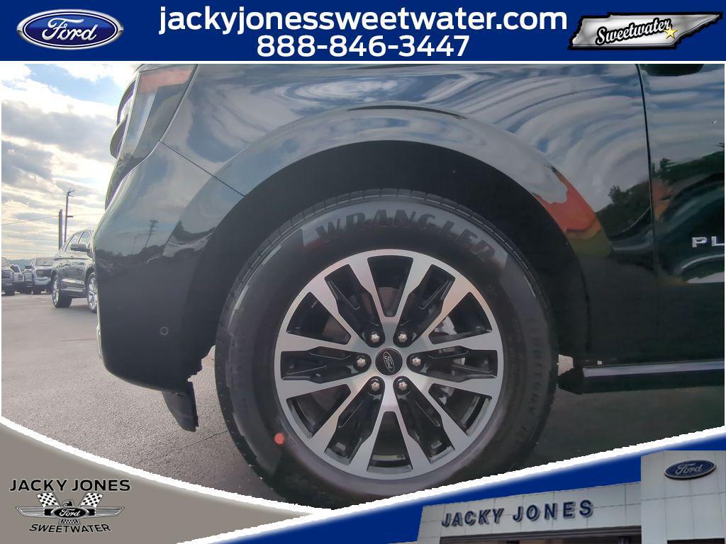 new 2025 Ford Expedition car, priced at $74,945