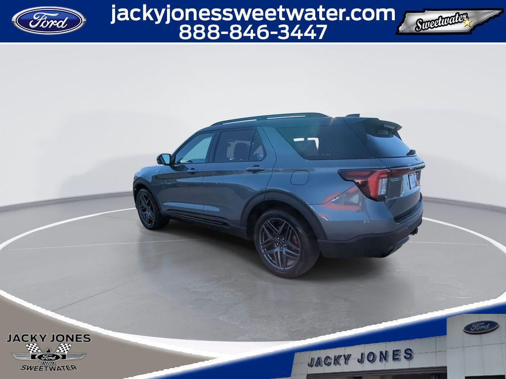 new 2025 Ford Explorer car, priced at $49,960