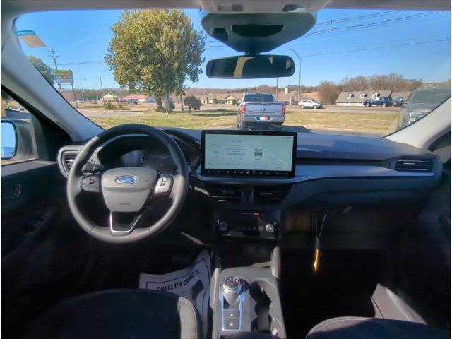 new 2025 Ford Escape car, priced at $31,599