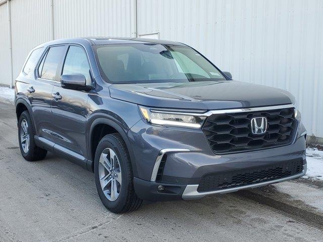 new 2025 Honda Pilot car, priced at $47,000