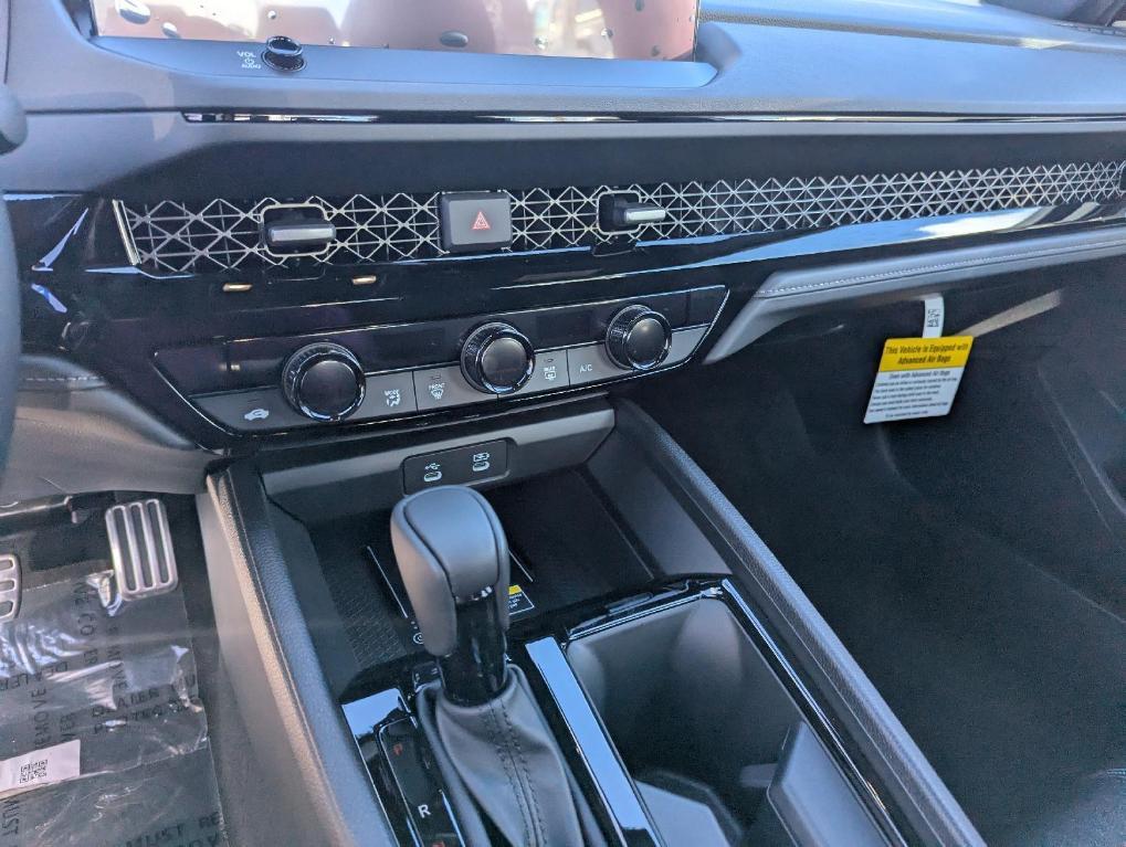 new 2025 Honda Accord Hybrid car