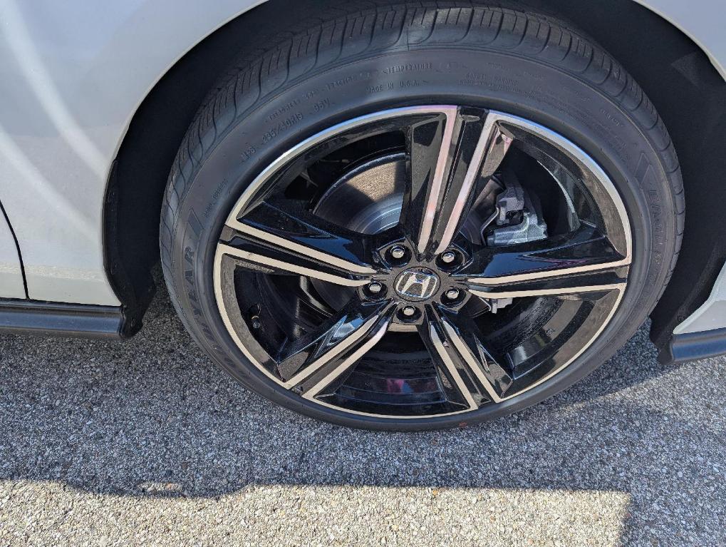 new 2025 Honda Accord Hybrid car