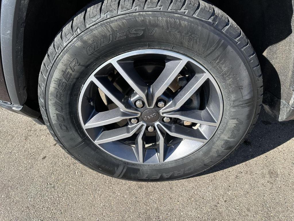 used 2019 Jeep Grand Cherokee car, priced at $14,989