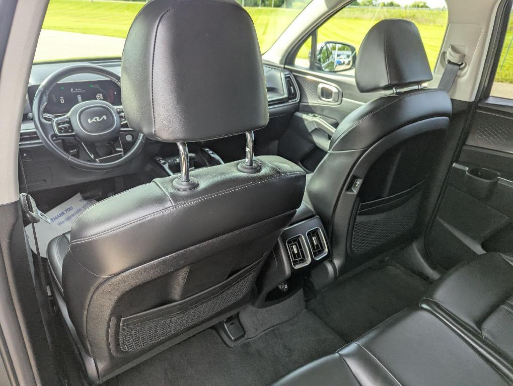 used 2024 Kia Sorento car, priced at $31,927