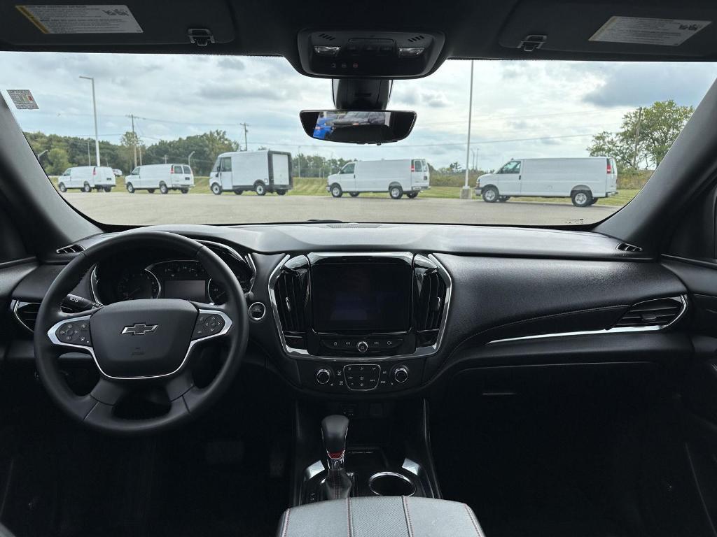 used 2023 Chevrolet Traverse car, priced at $38,200