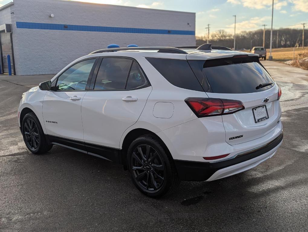 used 2022 Chevrolet Equinox car, priced at $25,415