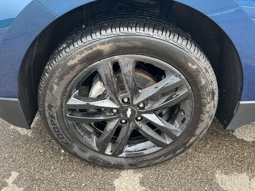 used 2021 Chevrolet Equinox car, priced at $18,919