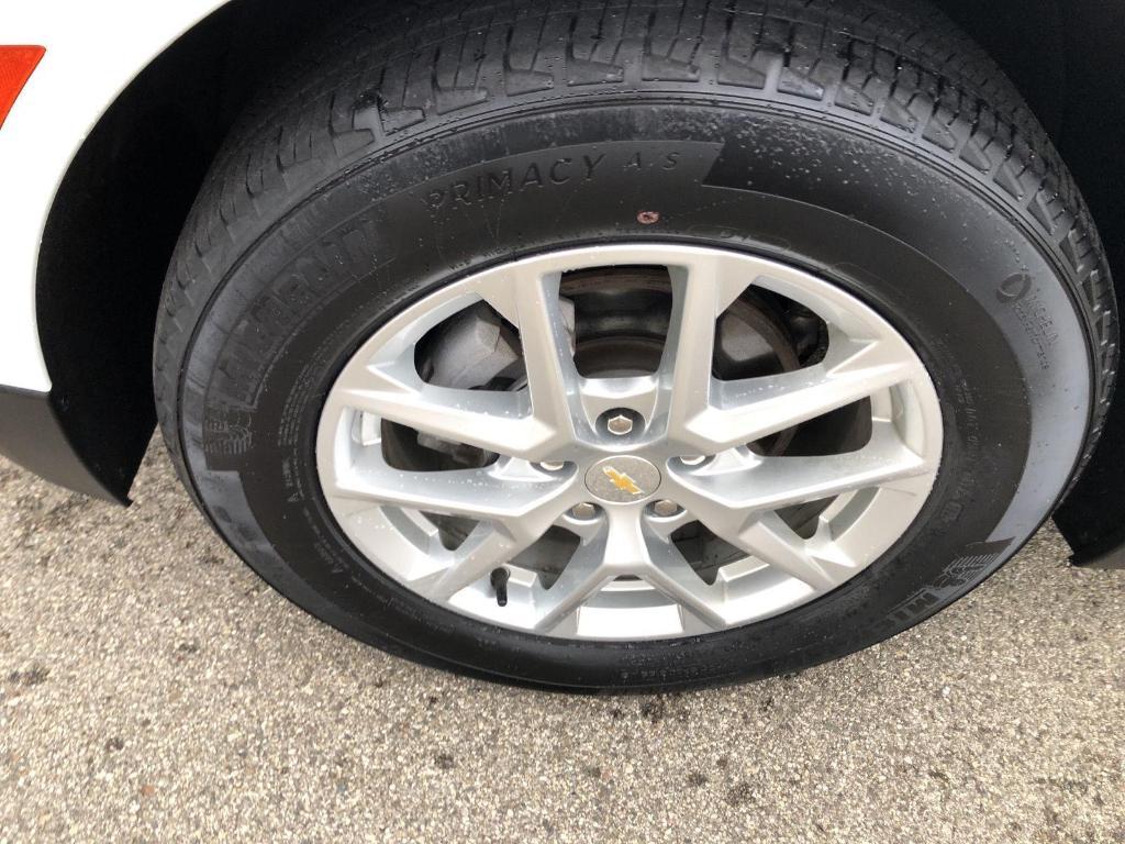 used 2022 Chevrolet Equinox car, priced at $19,257