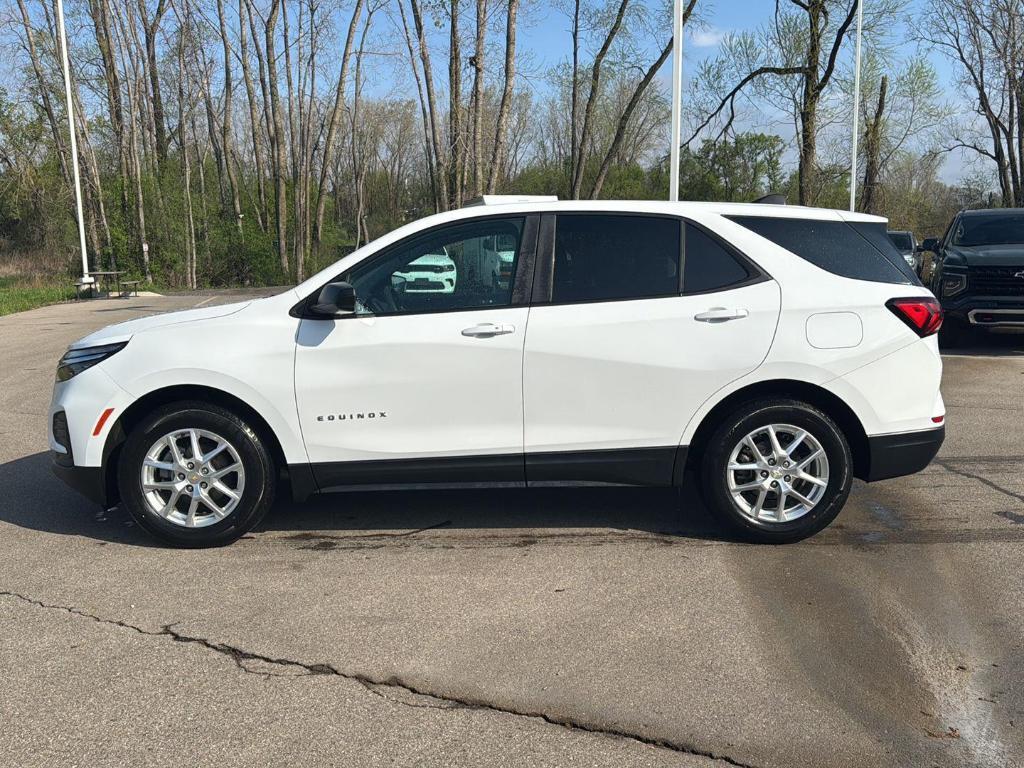 used 2022 Chevrolet Equinox car, priced at $19,557