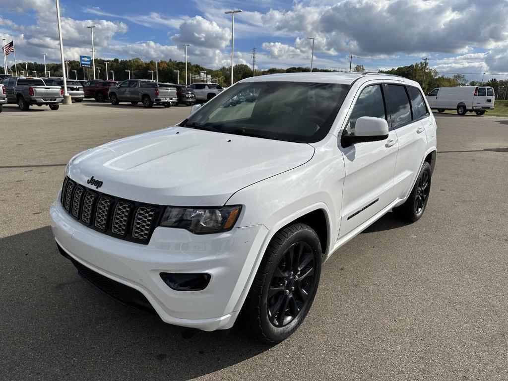 used 2018 Jeep Grand Cherokee car, priced at $14,956