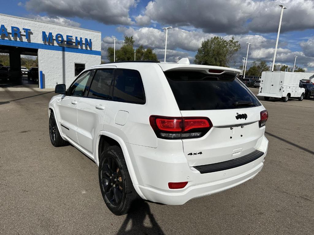 used 2018 Jeep Grand Cherokee car, priced at $14,956