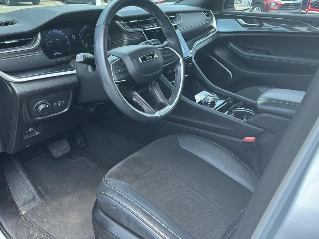 used 2022 Jeep Grand Cherokee car, priced at $32,827