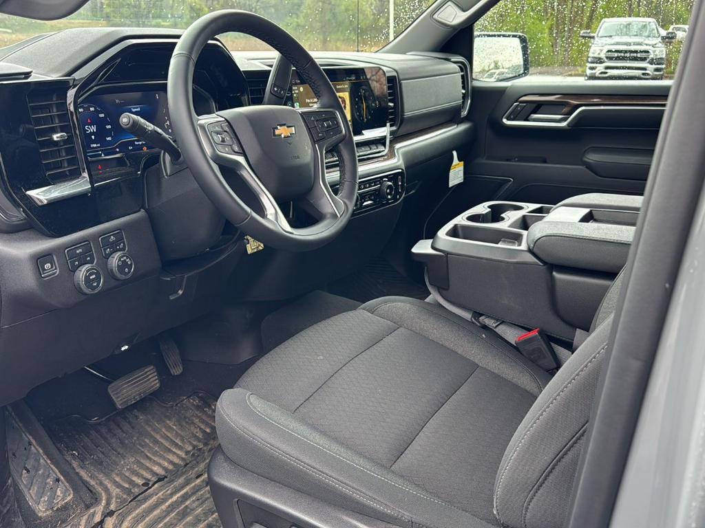 used 2024 Chevrolet Silverado 1500 car, priced at $43,949