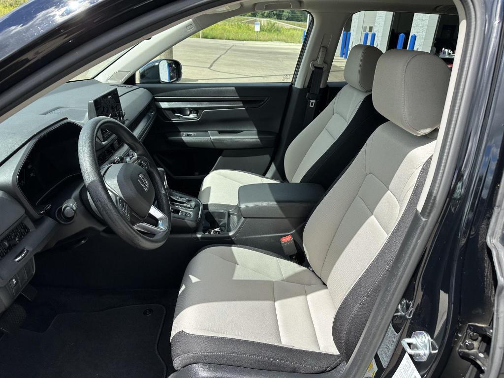 used 2024 Honda CR-V car, priced at $30,919