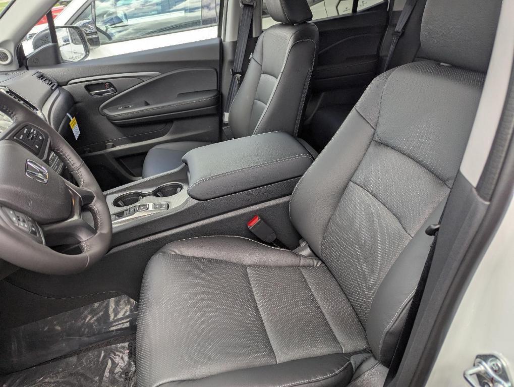 new 2025 Honda Ridgeline car, priced at $44,385