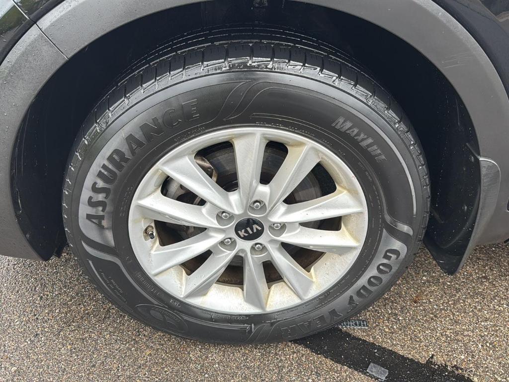 used 2020 Kia Sorento car, priced at $16,747