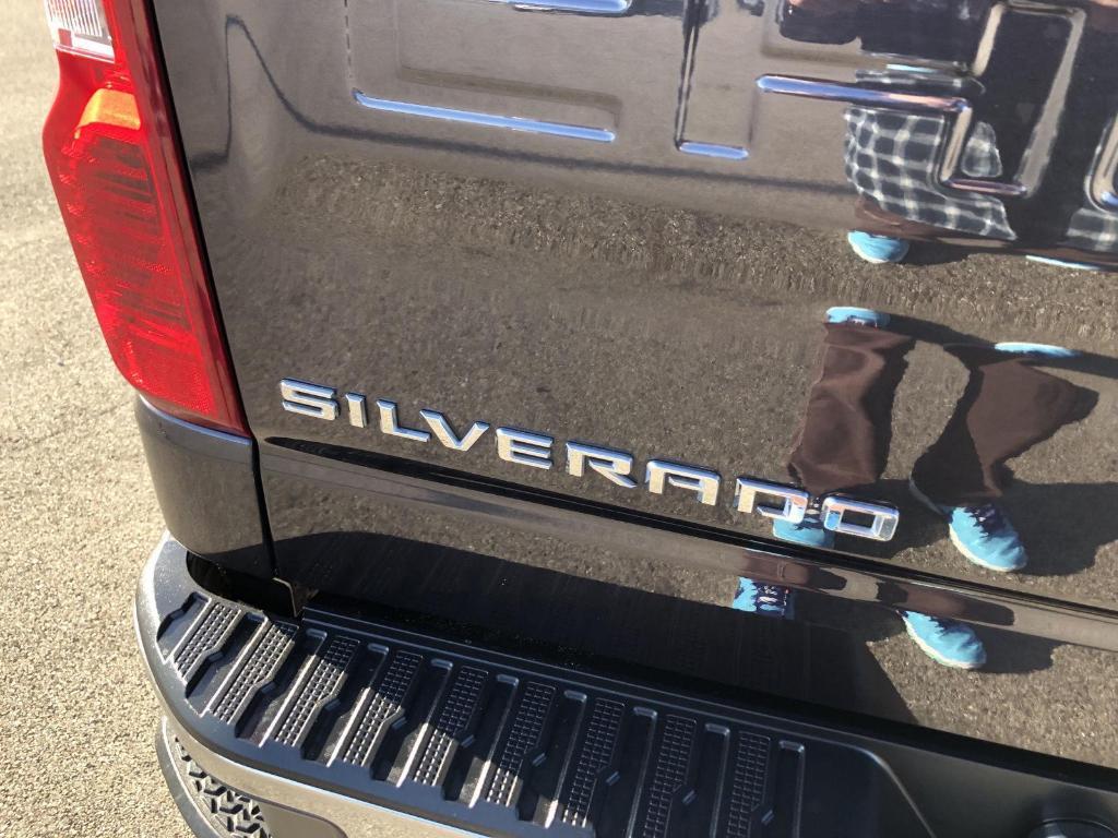 used 2022 Chevrolet Silverado 1500 car, priced at $32,987