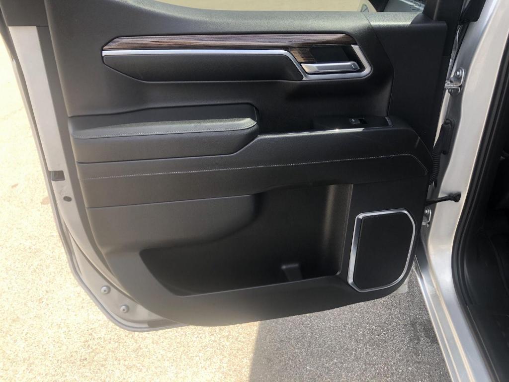 used 2022 Chevrolet Silverado 1500 car, priced at $33,719