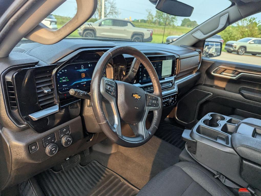 used 2022 Chevrolet Silverado 1500 car, priced at $32,489