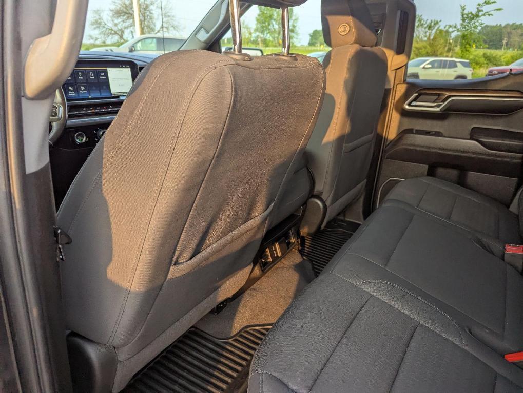 used 2022 Chevrolet Silverado 1500 car, priced at $32,489