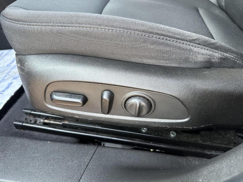 used 2016 Chevrolet Malibu car, priced at $14,489