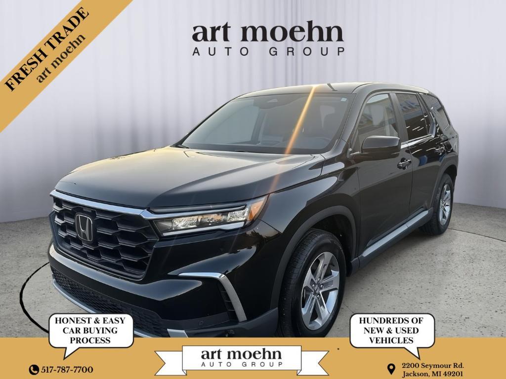 used 2025 Honda Pilot car, priced at $42,995