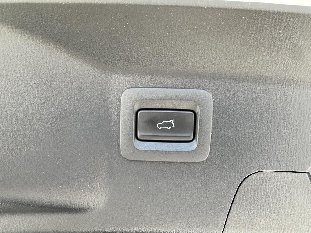 used 2023 Mazda CX-9 car, priced at $24,979