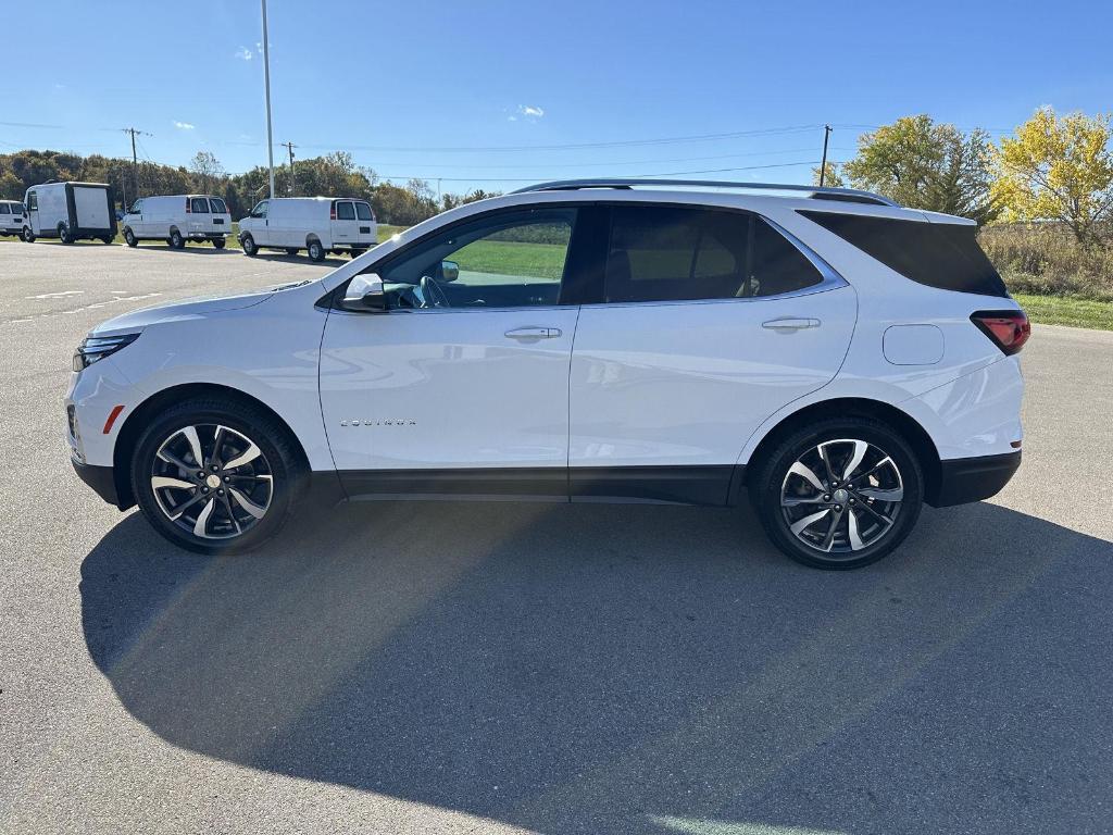 used 2022 Chevrolet Equinox car, priced at $20,989