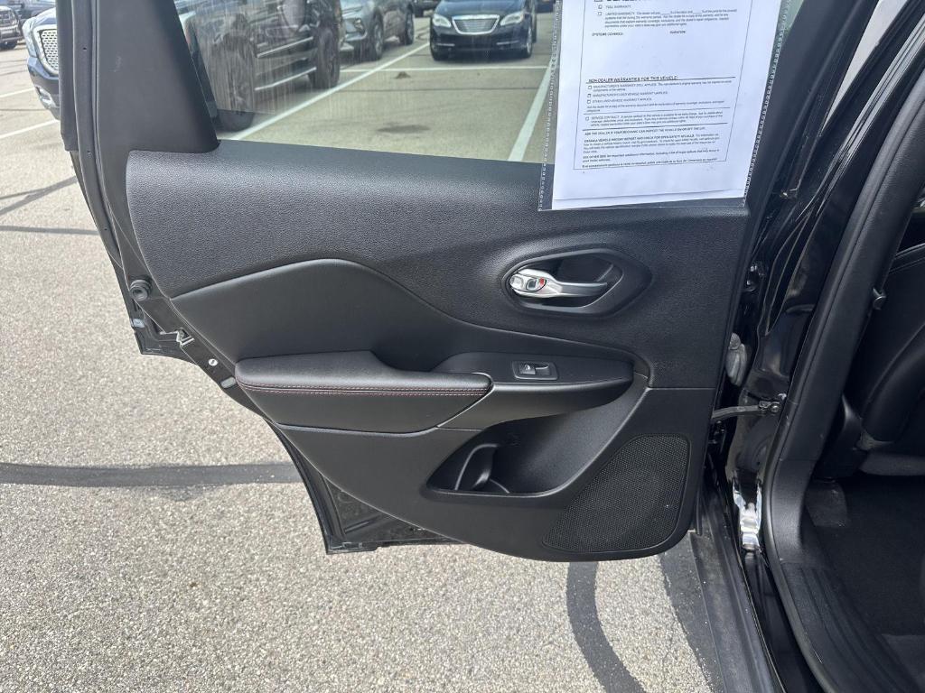 used 2021 Jeep Cherokee car, priced at $16,485