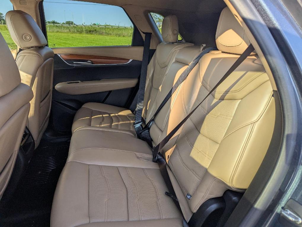 used 2019 Cadillac XT5 car, priced at $19,375