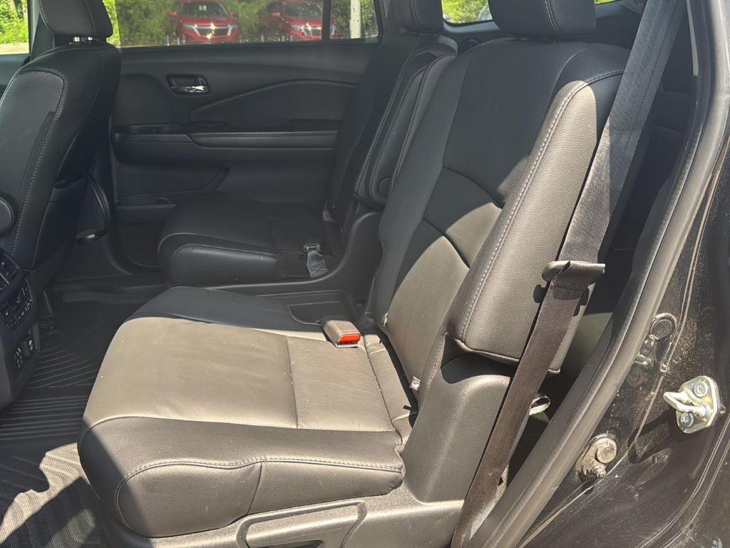 used 2021 Honda Pilot car, priced at $28,949