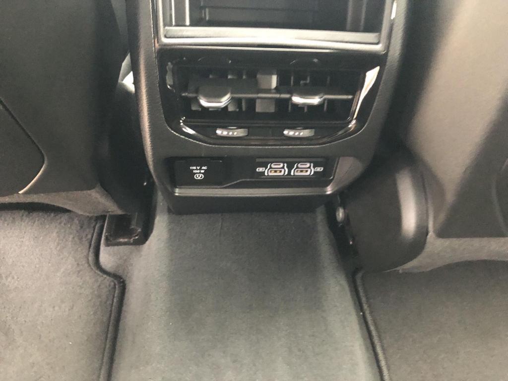 used 2023 Jeep Grand Cherokee car, priced at $31,557