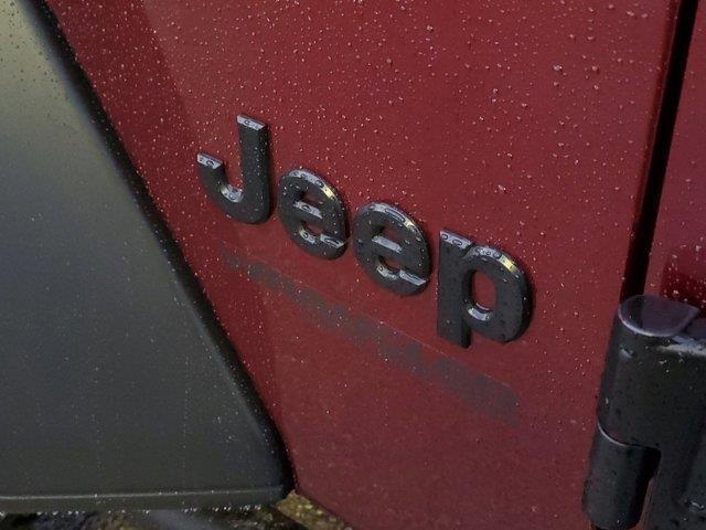 used 2021 Jeep Wrangler Unlimited car, priced at $27,495