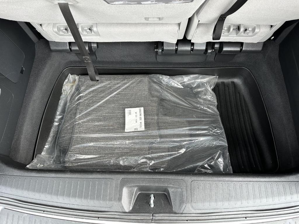 used 2024 Honda Odyssey car, priced at $40,400