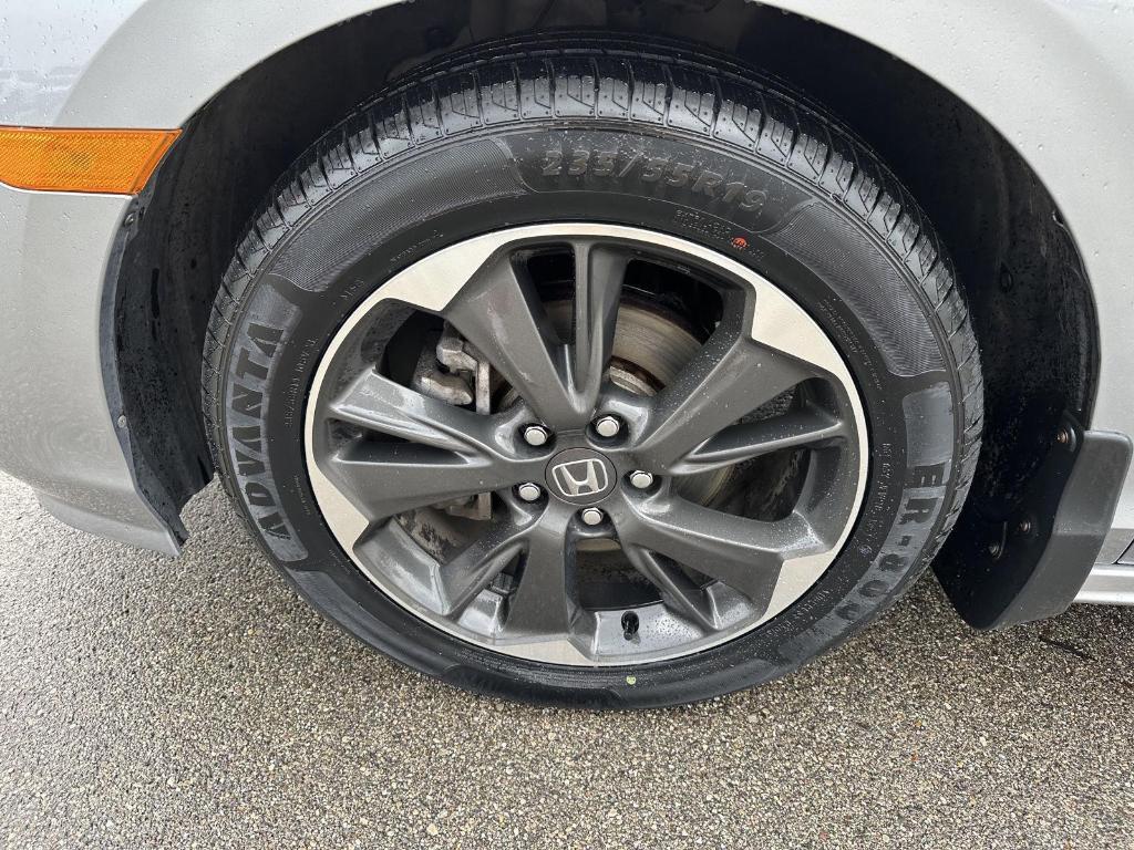 used 2024 Honda Odyssey car, priced at $40,400