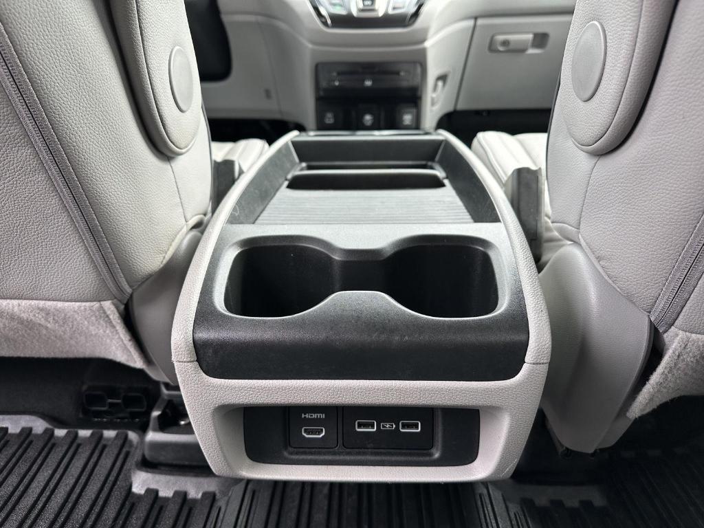 used 2024 Honda Odyssey car, priced at $40,400