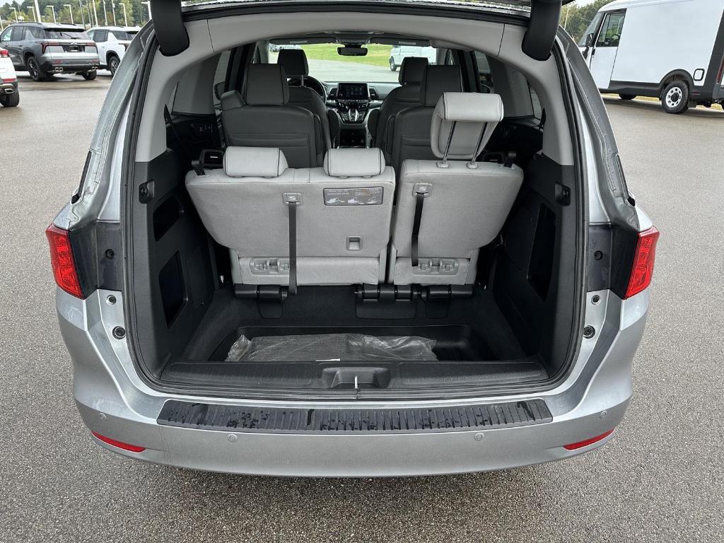 used 2024 Honda Odyssey car, priced at $40,400