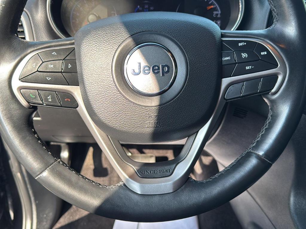 used 2019 Jeep Grand Cherokee car, priced at $18,979