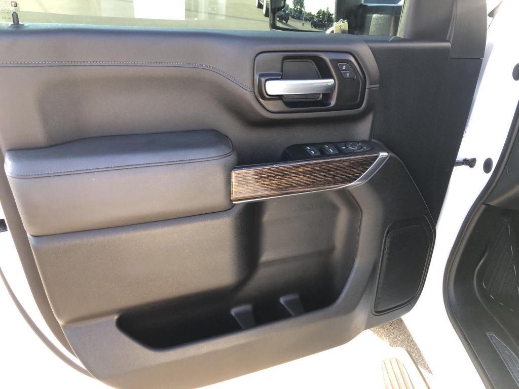used 2022 GMC Sierra 2500 car, priced at $43,987
