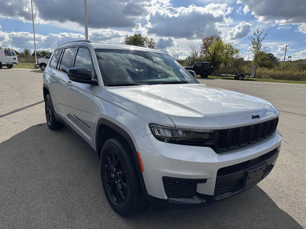 used 2024 Jeep Grand Cherokee L car, priced at $29,677