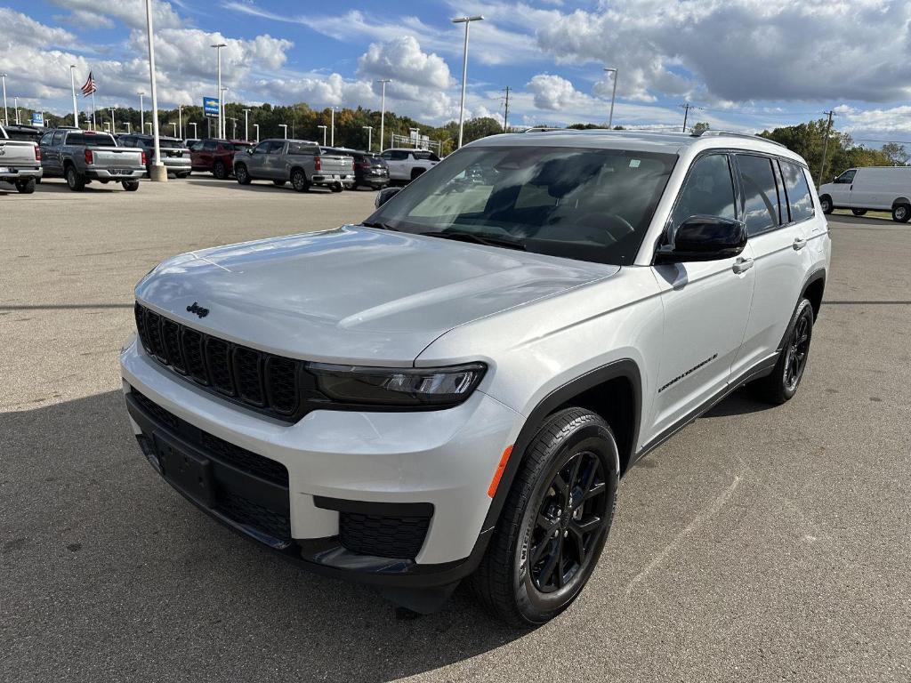 used 2024 Jeep Grand Cherokee L car, priced at $29,677